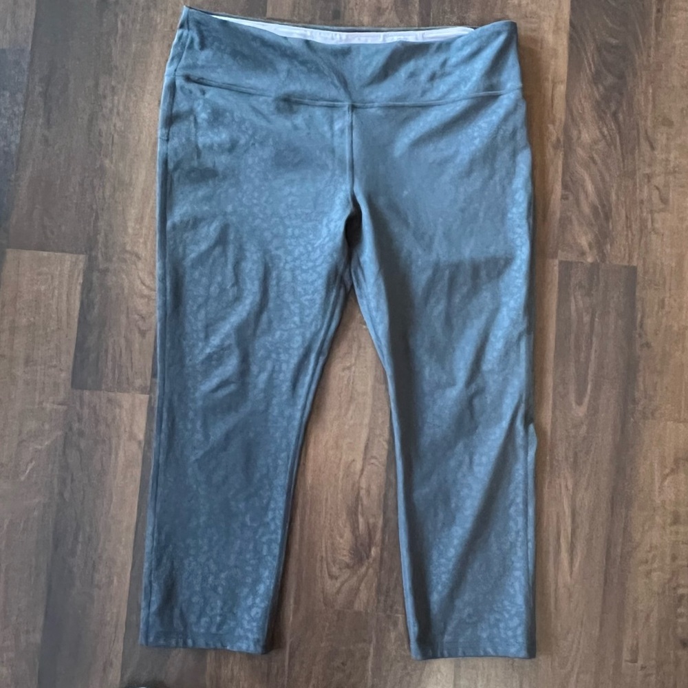 Gray on gray leopard capri leggings.